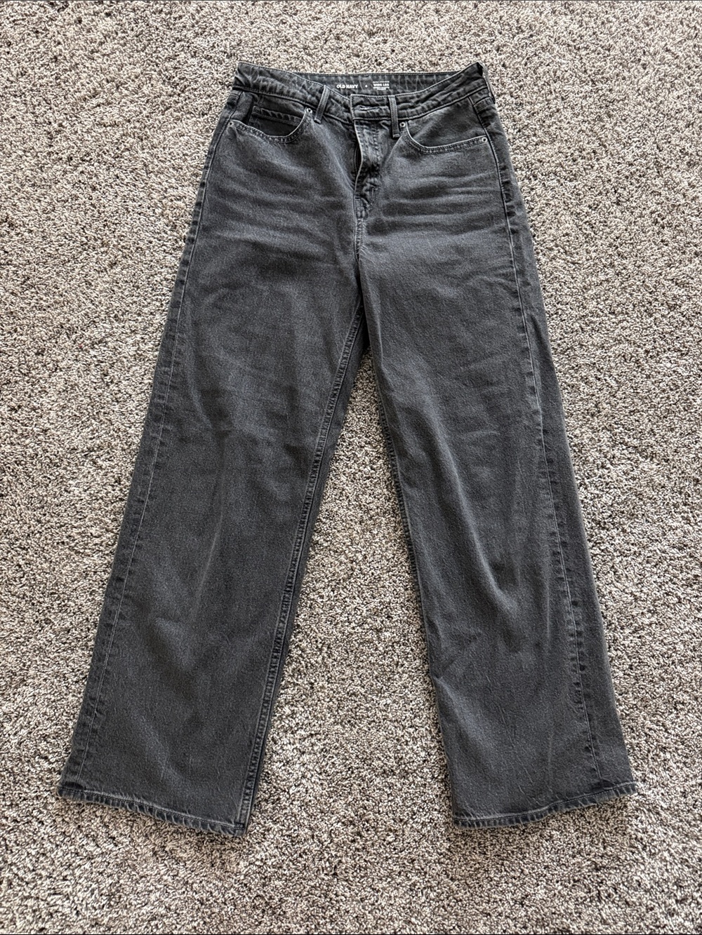 Old navy high waisted 6 jeans